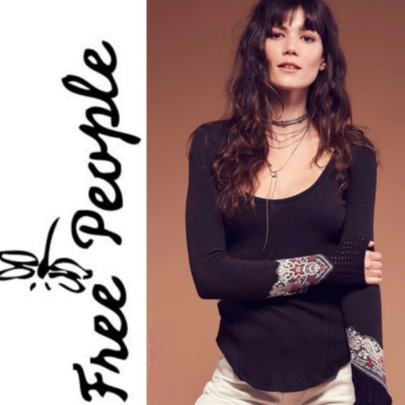 FREE PEOPLE Black Bandana Cuff Crochet Sleeve Scoop Neck Waffle Knit Thermal Top - Picture 1 of 13
